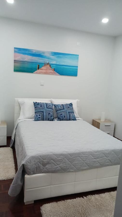 Faria'S House Apartment ปอนตา เดลกาดา ภายนอก รูปภาพ